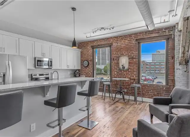 Property at 208 23rd St #208, Newport News, VA, 23607, 1 bed, 1 bath, [object Object]