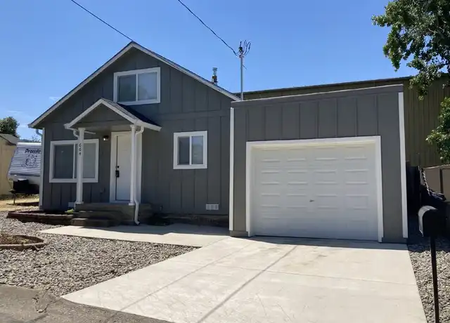 Property at 664 W Kenwood St, Roseburg, OR, 97471, 3 beds, 1 bath, [object Object]