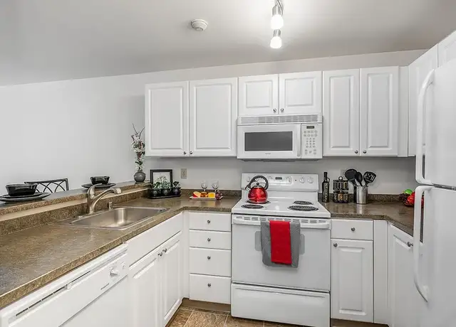 Photo of 17512 83rd Pl NE, Kenmore, WA 98028