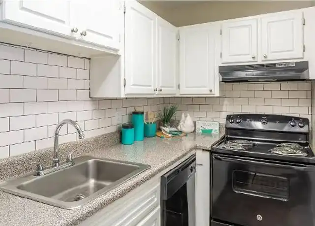 Property at 6600 Rivers Ave, North Charleston, SC, 29406, 2 beds, 1 bath, [object Object]