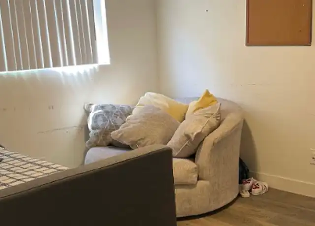 Property at 16819 Yukon Ave Unit B, Torrance, CA, 90504, 1 bed, 1 bath, [object Object]