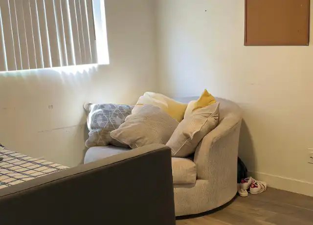 Property at 16819 Yukon Ave Unit B, Torrance, CA, 90504, 1 bed, 1 bath, [object Object]