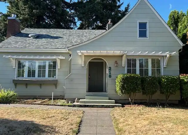 Property at 210 E 29th St, Vancouver, WA, 98663, 5 beds, 2 baths, [object Object]