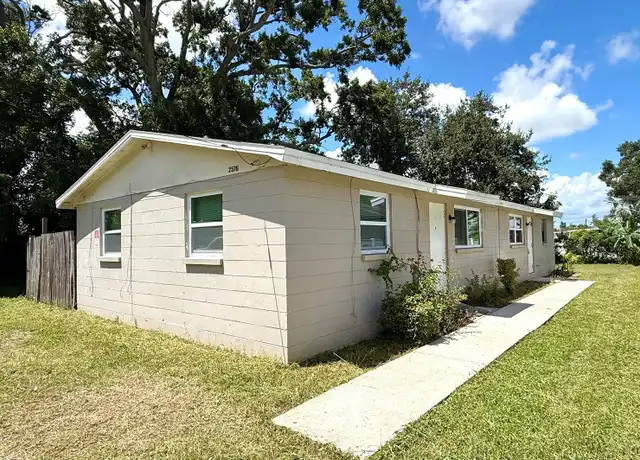 Property at 2576 42nd Ave N Unit A, St. Petersburg, FL, 33714, 2 beds, 1 bath, [object Object]