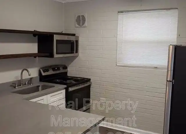 Property at 1121 Aster St Unit 5, Baton Rouge, LA, 70802, 1 bed, 1 bath, [object Object]