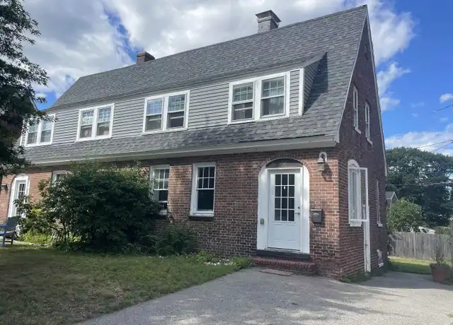 Property at 70 Porpoise Way, Portsmouth, NH, 03801, 2 beds, 1 bath, [object Object]