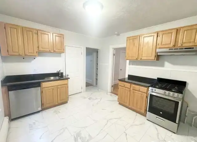 Property at 32 Howell St, Dorchester, MA, 02125, 3 beds, 1 bath, [object Object]