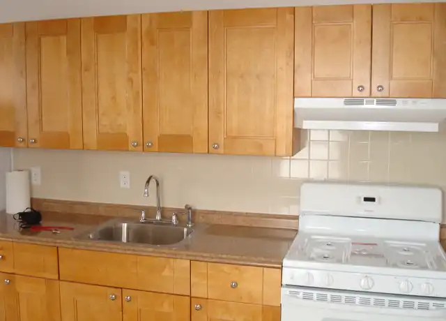Property at 162 Myrtle Ave Unit 1, Stamford, CT, 06902, 3 beds, 1 bath, [object Object]