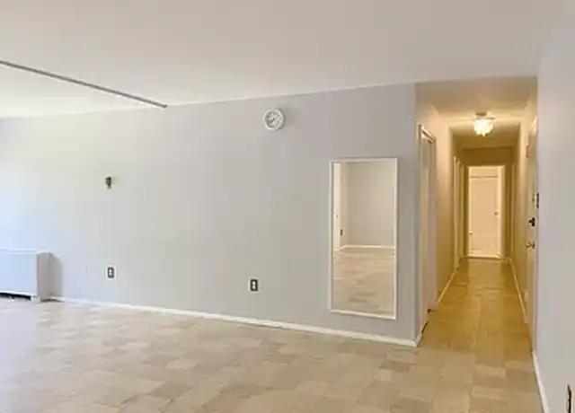Property at 5301 Westbard Cir #323, Bethesda, MD, 20816, 1 bed, 1 bath, [object Object]