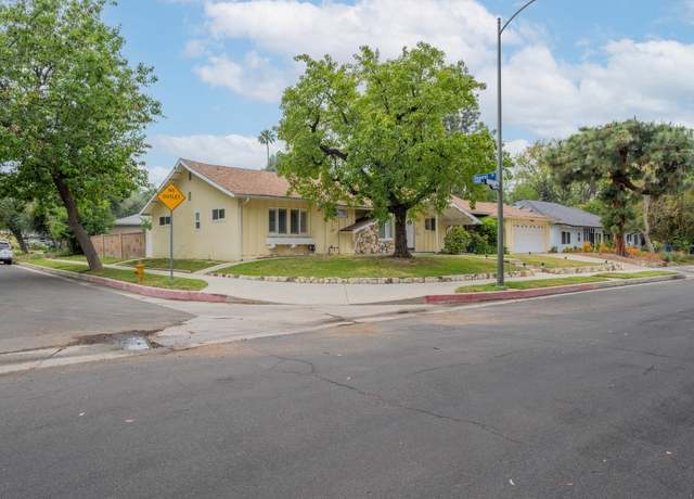 Photo of 23100 Mulholland Dr, Woodland Hills, CA 91364