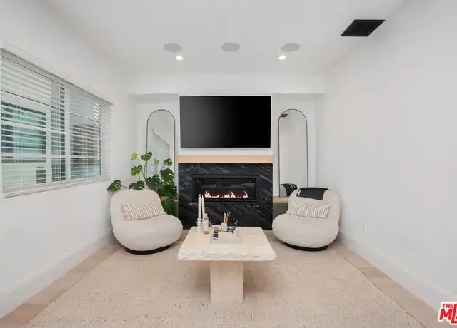 Property at 107 Flores St Unit 1/4, Los Angeles, CA, 90048, 2 beds, 2.5 baths, [object Object]