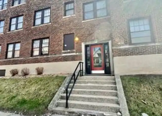 Property at 1805 E Park Pl Unit 5, Milwaukee, WI, 53211, 1 bed, 1 bath, [object Object]