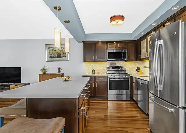 Property at 400 E Randolph St #2324, Chicago, IL, 60601, 1 bed, 1 bath, [object Object]