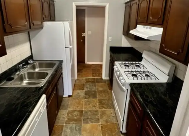 Property at 7217 N University St Unit 2, Peoria, IL, 61614, 2 beds, 1 bath, [object Object]