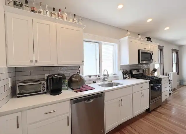Property at 52 Blenford Rd #52, Brighton, MA, 02135, 3 beds, 2 baths, [object Object]