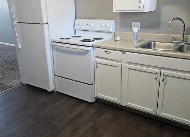 Property at 1050 Forest Ct Unit B08 1050 01, Kansas City, KS, 66103, 2 beds, 1 bath, [object Object]