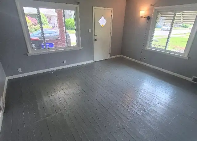 Property at 1104 Pollock Ave, New Castle, PA, 16101, 3 beds, 1 bath, [object Object]
