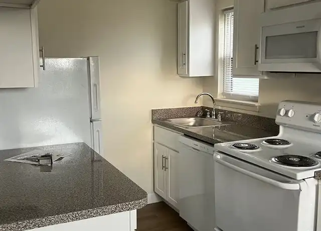 Property at 610 E Woodland Ave Unit 00 E- 4, Springfield, PA, 19064, 2 beds, 1 bath, [object Object]