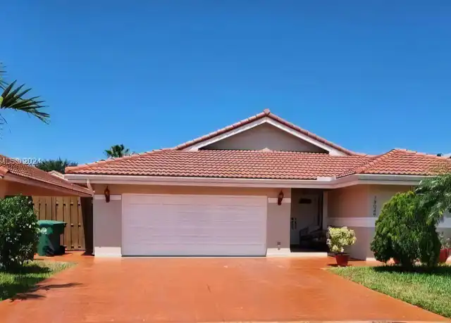 Property at 19026 NW 84th Pl, Hialeah, FL, 33015, 4 beds, 2 baths, [object Object]