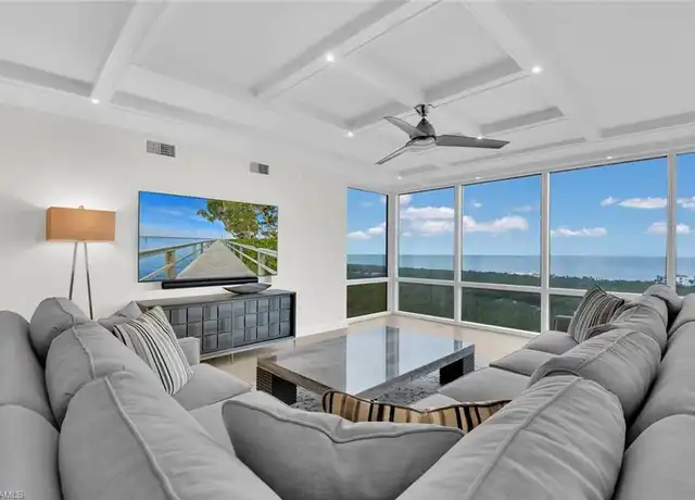 Property at 7515 Pelican Bay Blvd Unit 17D, Naples, FL, 34108, 3 beds, 3 baths, [object Object]
