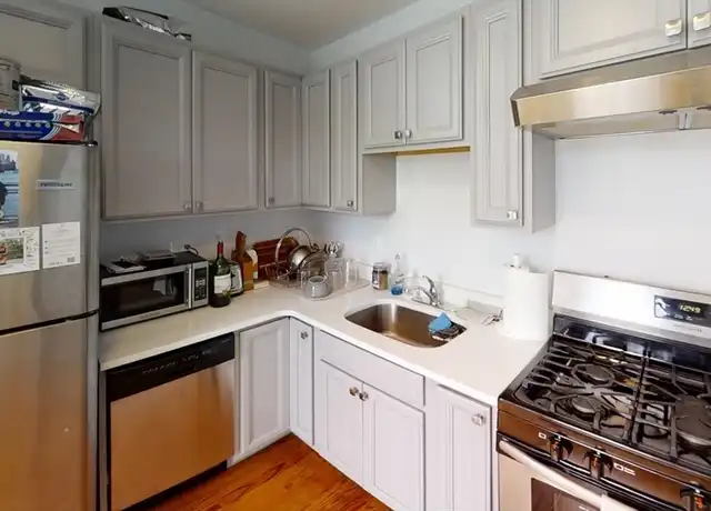 Property at 200 Harris St Unit 2, Revere, MA, 02151, 1 bed, 1 bath, [object Object]