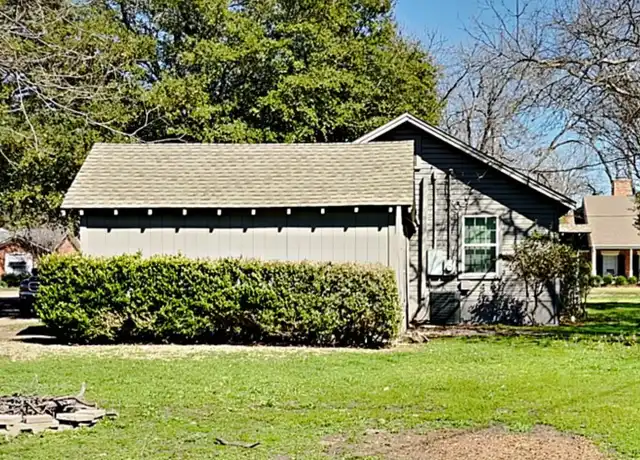 Property at 908 Forrest Ave, Cleburne, TX, 76033, 2 beds, 1 bath, [object Object]
