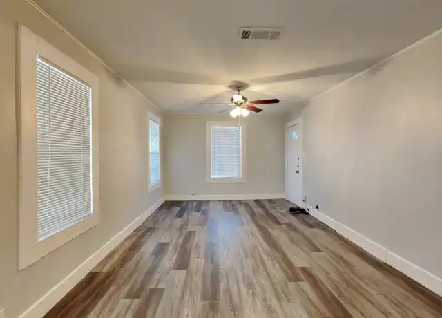 Property at 908 Forrest Ave, Cleburne, TX, 76033, 2 beds, 1 bath, [object Object]