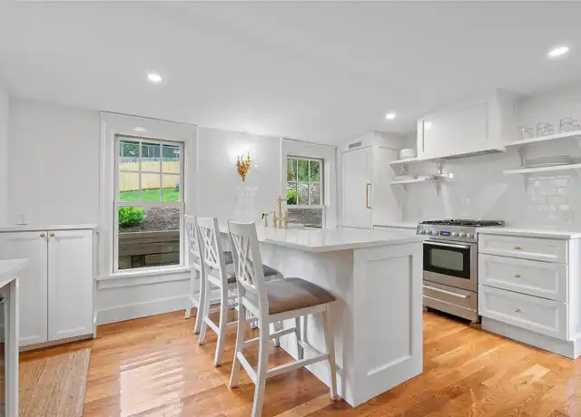 Property at 152 Main St, Cold Spring Harbor, NY, 11724, 2 beds, 1.5 baths, [object Object]