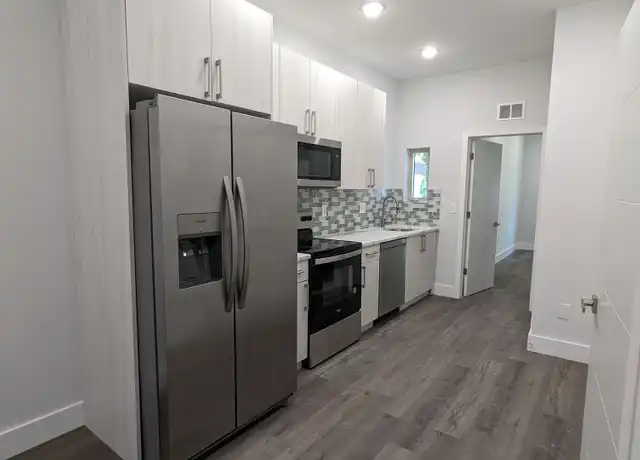 Property at 2252 N Delhi St Unit 2, Philadelphia, PA, 19133, 2 beds, 2 baths, [object Object]