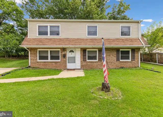 Property at 13309 Kerrydale Rd, Woodbridge, VA, 22193, 4 beds, 2 baths, [object Object]