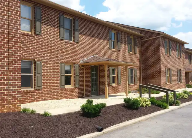 Property at 303 Half St Unit 9, Martinsburg, WV, 25404, 2 beds, 1 bath, [object Object]