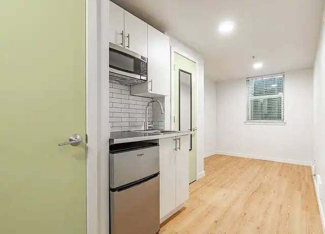 Property at Alcove First Hill - 220 10th Ave, Seattle, WA, 98122, 0 beds, 1 bath, [object Object]