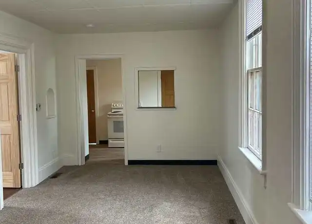 Property at 1114 S 7th St Unit B, Manitowoc, WI, 54220, 2 beds, 1 bath, [object Object]