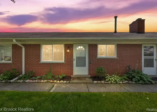 Property at 3905 Devon Rd Unit 4, Royal Oak, MI, 48073, 1 bed, 1 bath, [object Object]