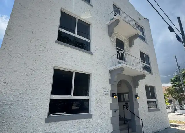 Property at 676 SW 2nd St #18, Miami, FL, 33130, 1 bed, 1 bath, [object Object]