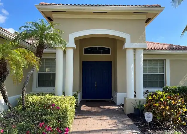 Property at 479 Saddlebrook Ln, Naples, FL, 34110, 3 beds, 2 baths, [object Object]