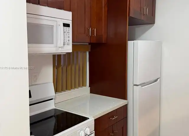 Property at 8560 N Sherman Cir #204, Miramar, FL, 33025, 1 bed, 1 bath, [object Object]