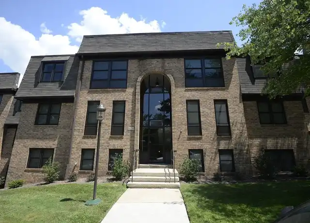 Property at Charlesgate Apartments - 8436 Charles Valley Ct, Towson, MD, 21204, 2-3 beds, 2 baths, [object Object]