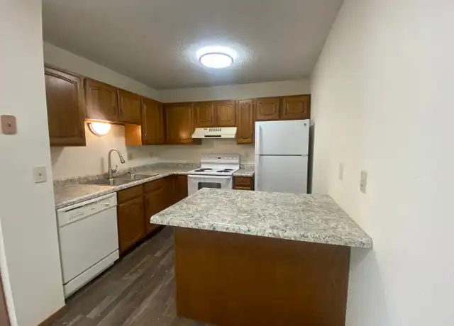 Property at 3209 15th Ave S, Fargo, ND, 58103, 2 beds, 2 baths, [object Object]