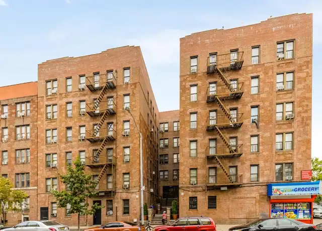 Property at 521 Isham St Unit 4-F, New York, NY, 10034, 1 bed, 1 bath, [object Object]