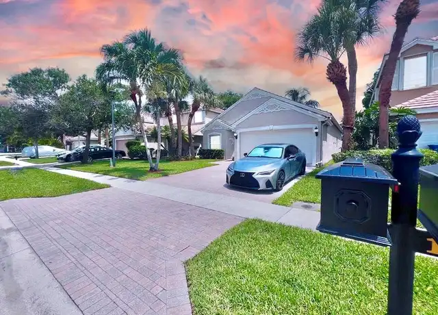 Property at 137 Canterbury Pl, Royal Palm Beach, FL, 33414, 3 beds, 2.5 baths, [object Object]