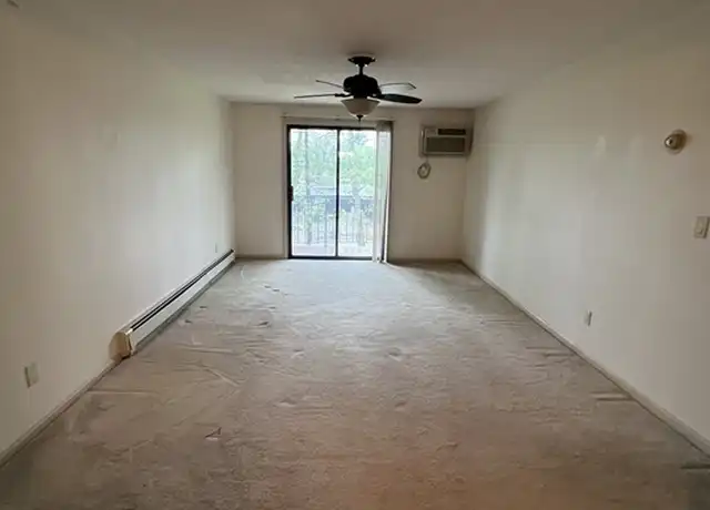 Property at 655 W Lowell Ave #14, Haverhill, MA, 01832, 2 beds, 1 bath, [object Object]