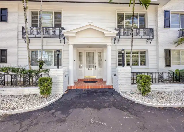 Property at 950 Sevilla Ave #102, Coral Gables, FL, 33134, 2 beds, 2 baths, [object Object]