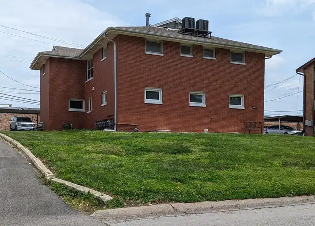 Property at 314 Mecherle Dr Unit 7, Bloomington, IL, 61701, 1 bed, 1 bath, [object Object]