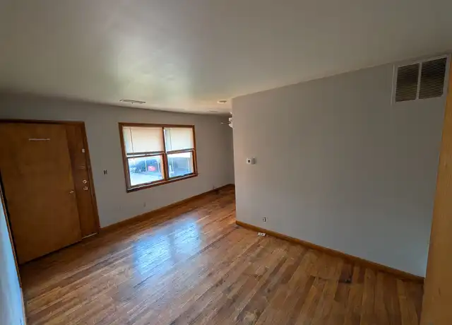 Property at 314 Mecherle Dr Unit 7, Bloomington, IL, 61701, 1 bed, 1 bath, [object Object]