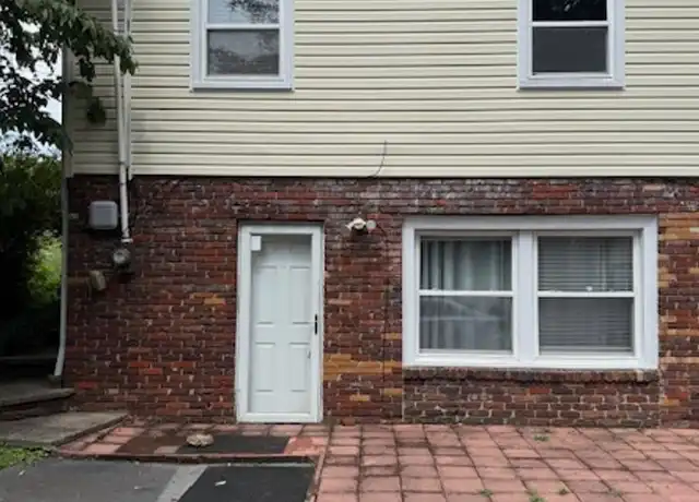 Property at 3808 Oakwood Ln, Knoxville, TN, 37921, 1 bed, 1 bath, [object Object]