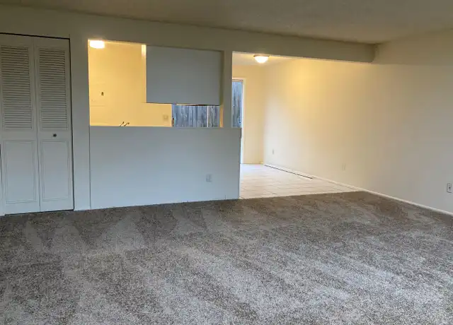 Property at 3185 Willamette St Unit 08, Eugene, OR, 97405, 2 beds, 1 bath, [object Object]