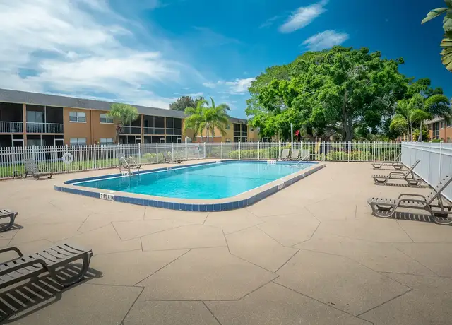 Photo of 3506 14th St W, Bradenton, FL 34205
