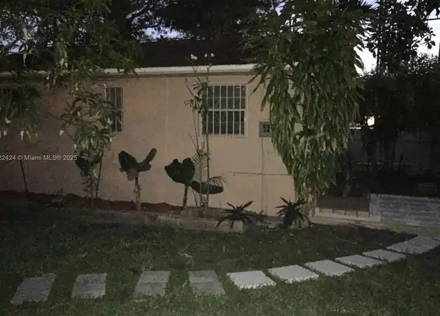Property at 4440 SW 1st St Unit 4440, Coral Gables, FL, 33134, 1 bed, 1 bath, [object Object]