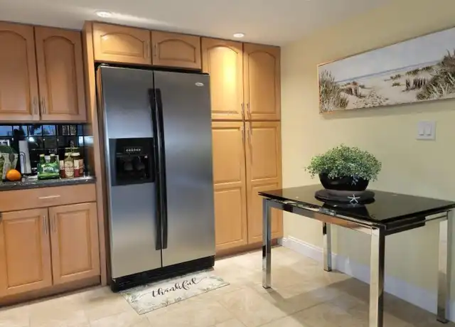 Property at 2900 NE 30th St, Fort Lauderdale, FL, 33306, 2 beds, 2 baths, [object Object]